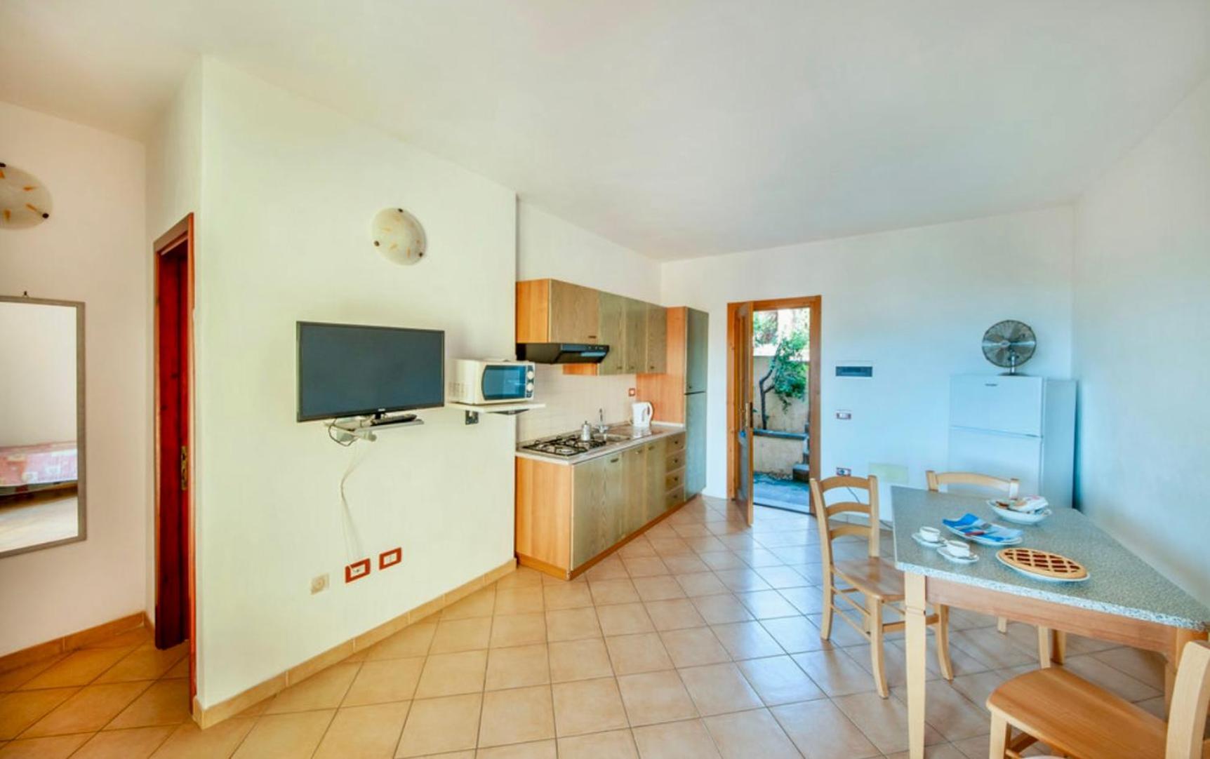 Air Borgo Della Torre Lejlighedshotel Isola Rossa Eksteriør billede